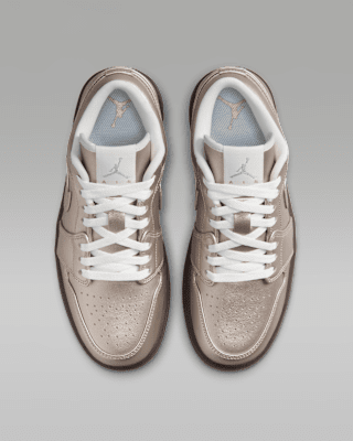 NIKE公式】エア ジョーダン 1 LOW SE ウィメンズシューズ.オンライン